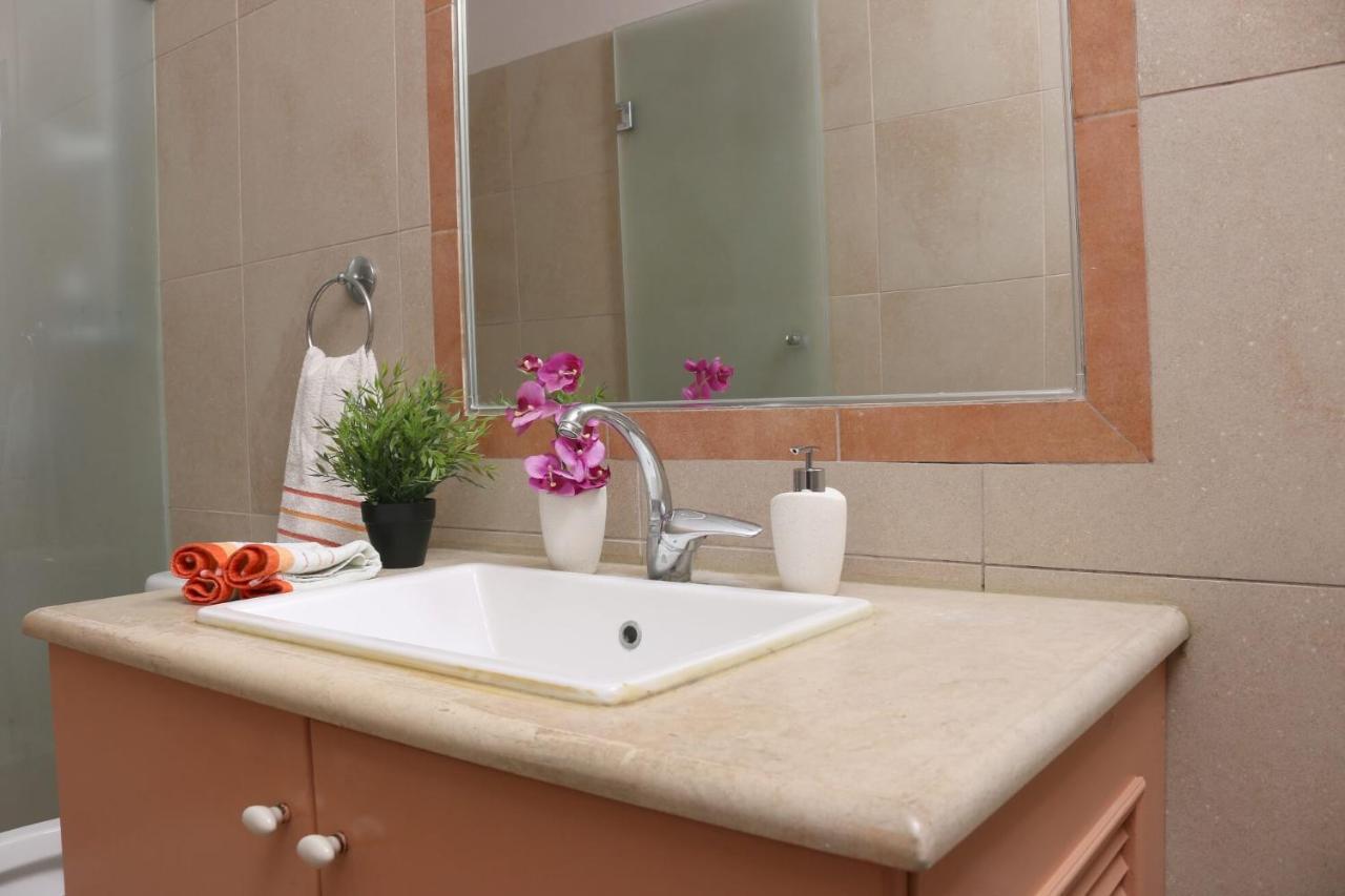 Modern Chic Apartment, Corfu Town מראה חיצוני תמונה